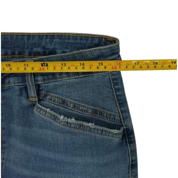 Time And Tru Womens Flared Denim Jeans Size 12 Short Cotton Blend Blue. - Picture 7 of 8